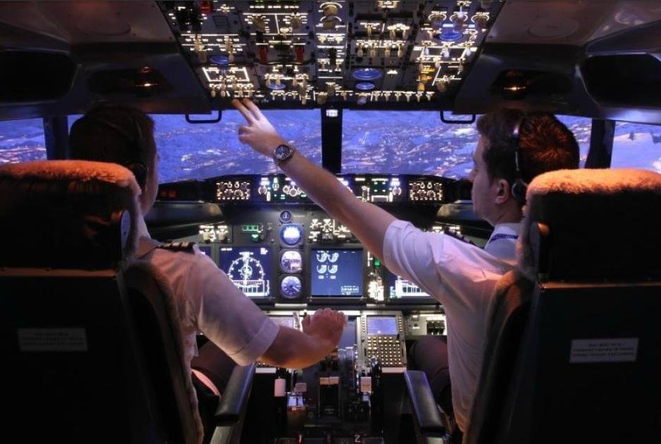 Итак, вы проезжаете через Бангкок, отдыхаете на Пхукете или Паттайе и решили посвятить 1, 2, 3 дня изучению достопримечательностей Бангкока, но не знаете, с чего начать. Если честно, то на то, чтобы качественно осмотреть все популярные и не очень популярные места в столице Таиланда, понадобится не меньше недели, но раз уж у нас ее нет, мы выберемся из нее. Вы можете использовать наш импровизированный путеводитель во время поездки.